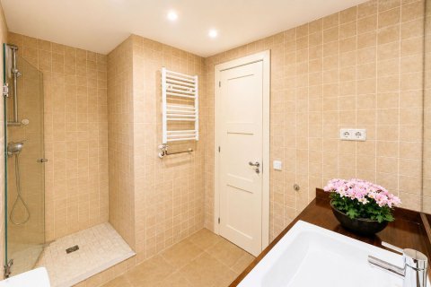 3 bedrooms apartment for sale in Gava, Barcelona, Catalonia, Spain № 8444 - photo 17
