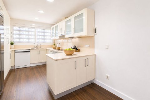 3 bedrooms apartment for sale in Gava, Barcelona, Catalonia, Spain № 8444 - photo 26
