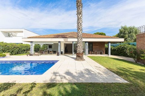 Сasa de 4 dormitorios en venta en Esplugues de Llobregat, Barcelona, Cataluña, Spain № 8445