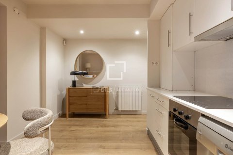 Apartamento de 1 dormitorio en venta en Barcelona, Cataluña, Spain № 4184 - foto 20