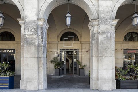 Apartamento de 1 dormitorio en venta en Barcelona, Cataluña, Spain № 4184 - foto 30