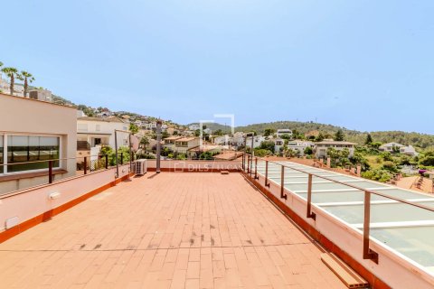 Villa de 7 dormitorios en venta en Sitges, Barcelona, Cataluña, Spain № 4235 - foto 20