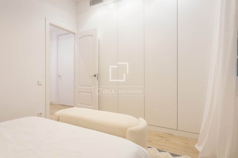 Apartamento de 3 dormitorios en venta en Barcelona, Cataluña, Spain № 4230 - foto 25
