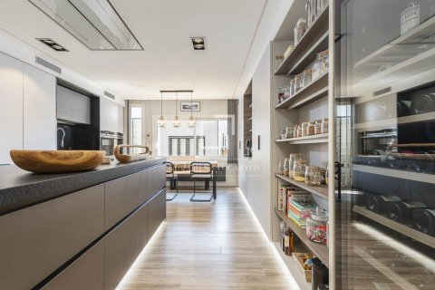 3 bedrooms apartment for sale in Barcelona, Catalonia, Spain № 8507 - photo 10