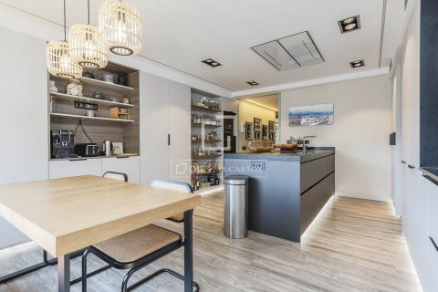 3 bedrooms apartment for sale in Barcelona, Catalonia, Spain № 8507 - photo 14