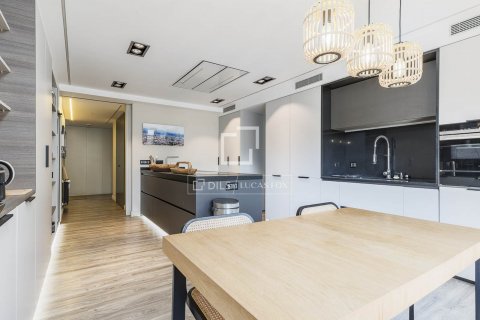 3 bedrooms apartment for sale in Barcelona, Catalonia, Spain № 8507 - photo 15