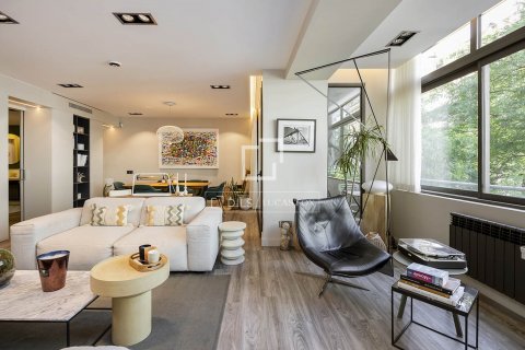 3 bedrooms apartment for sale in Barcelona, Catalonia, Spain № 8507 - photo 3