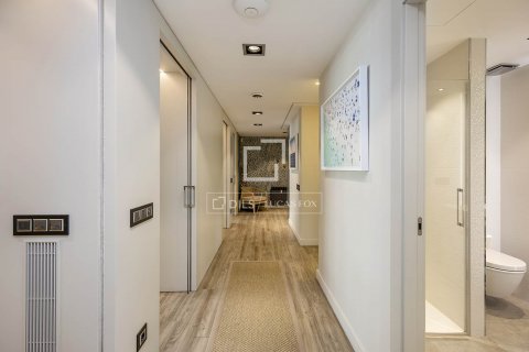 3 bedrooms apartment for sale in Barcelona, Catalonia, Spain № 8507 - photo 20