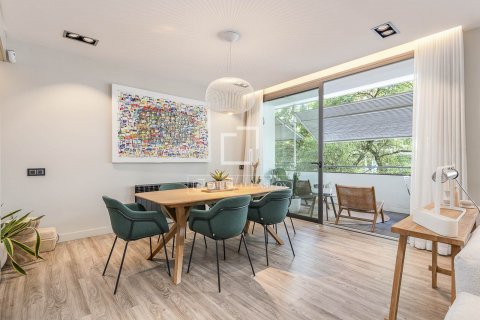 3 bedrooms apartment for sale in Barcelona, Catalonia, Spain № 8507 - photo 4