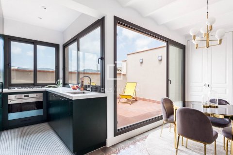 1 bedroom penthouse for sale in Barcelona, Catalonia, Spain № 8506 - photo 3