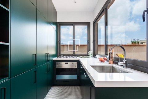 1 bedroom penthouse for sale in Barcelona, Catalonia, Spain № 8506 - photo 4