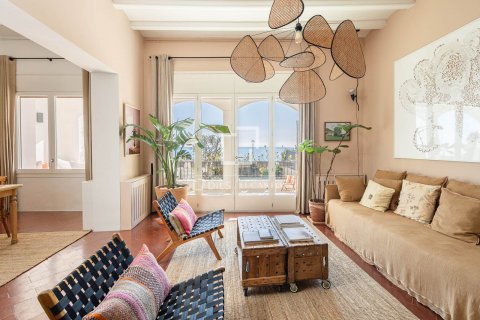 Villa de 7 dormitorios en alquiler en Caldes d'Estrac, Barcelona, Cataluña, Spain № 8512 - foto 4