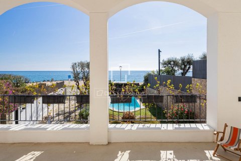Villa de 7 dormitorios en alquiler en Caldes d'Estrac, Barcelona, Cataluña, Spain № 8512 - foto 7