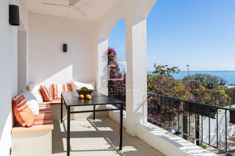 Villa de 7 dormitorios en alquiler en Caldes d'Estrac, Barcelona, Cataluña, Spain № 8512