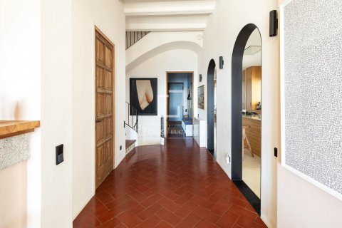 Villa de 7 dormitorios en alquiler en Caldes d'Estrac, Barcelona, Cataluña, Spain № 8512 - foto 12