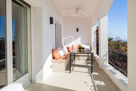 Villa de 7 dormitorios en alquiler en Caldes d'Estrac, Barcelona, Cataluña, Spain № 8512 - foto 14