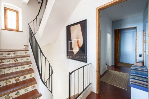 Villa de 7 dormitorios en alquiler en Caldes d'Estrac, Barcelona, Cataluña, Spain № 8512 - foto 18