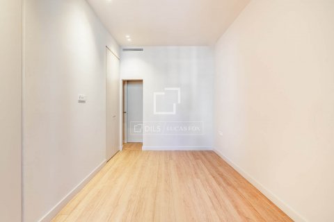 3 bedrooms apartment for sale in Barcelona, Catalonia, Spain № 8509 - photo 25