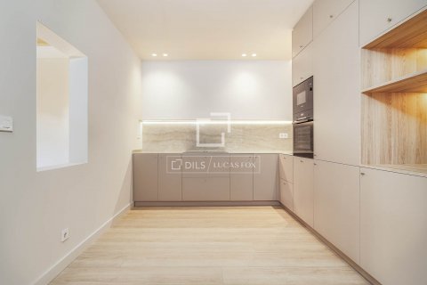 3 bedrooms apartment for sale in Barcelona, Catalonia, Spain № 8509 - photo 13