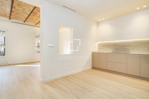3 bedrooms apartment for sale in Barcelona, Catalonia, Spain № 8509 - photo 7