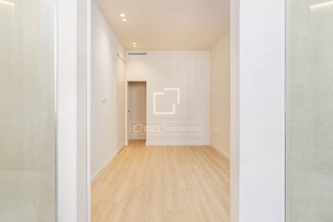 3 bedrooms apartment for sale in Barcelona, Catalonia, Spain № 8509 - photo 26