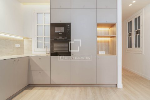 3 bedrooms apartment for sale in Barcelona, Catalonia, Spain № 8509 - photo 11
