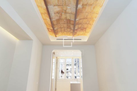 3 bedrooms apartment for sale in Barcelona, Catalonia, Spain № 8509 - photo 20