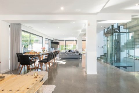 Villa de 5 dormitorios en alquiler en Castelldefels, Barcelona, Cataluña, Spain № 8510 - foto 12
