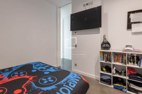Villa de 5 dormitorios en alquiler en Castelldefels, Barcelona, Cataluña, Spain № 8510 - foto 21