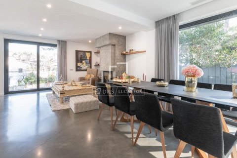 Villa de 5 dormitorios en alquiler en Castelldefels, Barcelona, Cataluña, Spain № 8510 - foto 11