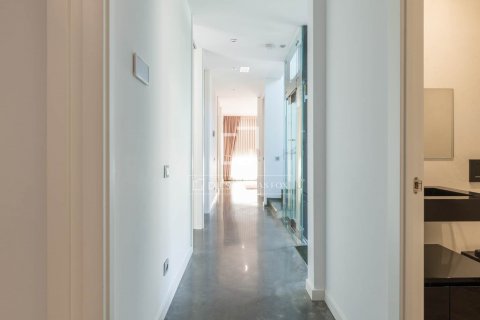 Villa de 5 dormitorios en alquiler en Castelldefels, Barcelona, Cataluña, Spain № 8510 - foto 19