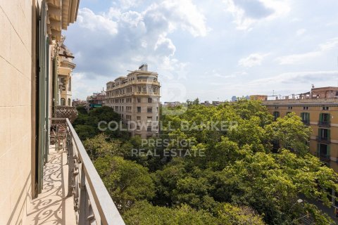 Apartamento de 3 dormitorios en alquiler en Barcelona, Cataluña, Spain № 6124 - foto 11