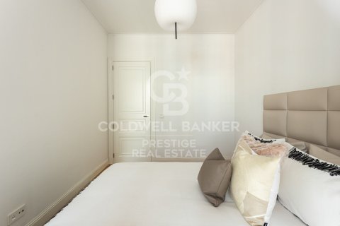 Apartamento de 3 dormitorios en alquiler en Barcelona, Cataluña, Spain № 6124 - foto 22