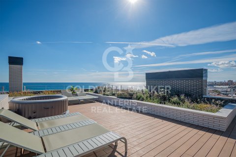Ático de 3 dormitorios en venta en Montgat, Barcelona, Cataluña, Spain № 5486 - foto 24