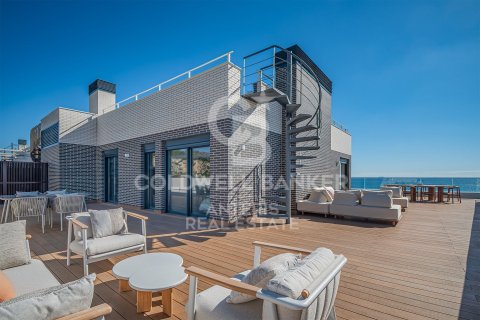 Ático de 3 dormitorios en venta en Montgat, Barcelona, Cataluña, Spain № 5486 - foto 9