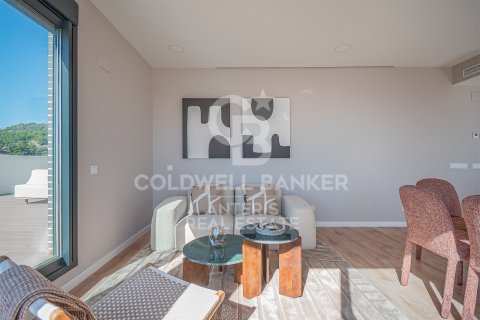 Ático de 3 dormitorios en venta en Montgat, Barcelona, Cataluña, Spain № 5486 - foto 3