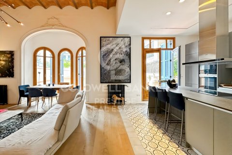 Apartamento de 3 dormitorios en venta en Barcelona, Cataluña, Spain № 5489 - foto 3