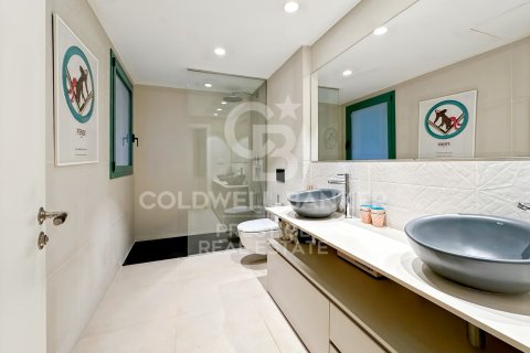 Apartamento de 3 dormitorios en venta en Barcelona, Cataluña, Spain № 5489 - foto 12