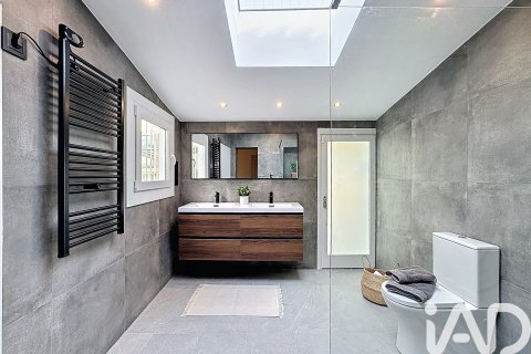 Сasa de 4 dormitorios en alquiler en Alella, Barcelona, Cataluña, Spain № 4627 - foto 11
