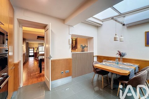 Сasa de 4 dormitorios en alquiler en Alella, Barcelona, Cataluña, Spain № 4627 - foto 6