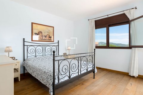 Villa de 6 dormitorios en venta en Argentona, Barcelona, Cataluña, Spain № 8598 - foto 20