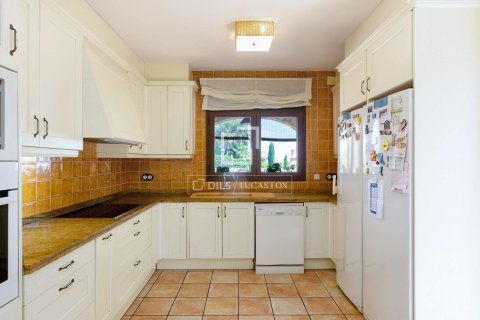 Villa de 6 dormitorios en venta en Argentona, Barcelona, Cataluña, Spain № 8598 - foto 10
