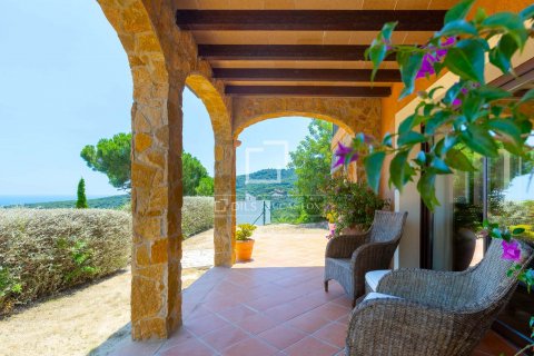 Villa de 6 dormitorios en venta en Argentona, Barcelona, Cataluña, Spain № 8598 - foto 18