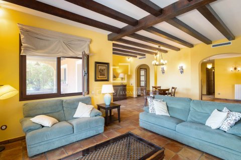 Villa de 6 dormitorios en venta en Argentona, Barcelona, Cataluña, Spain № 8598 - foto 7