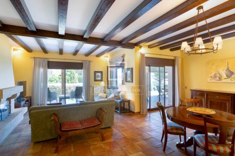 Villa de 6 dormitorios en venta en Argentona, Barcelona, Cataluña, Spain № 8598 - foto 6