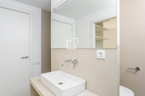 3 bedrooms apartment for sale in Barcelona, Catalonia, Spain № 8596 - photo 12