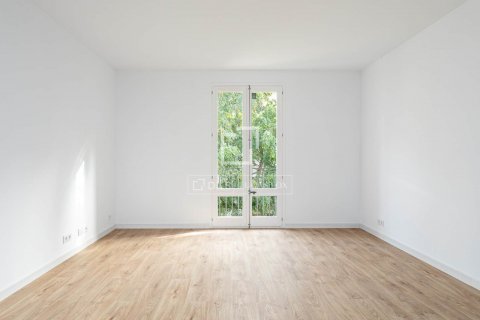 3 bedrooms apartment for sale in Barcelona, Catalonia, Spain № 8596 - photo 6