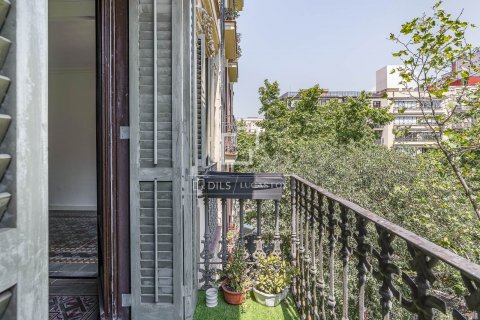 Купить квартиру в Барселона, Испания с 3 спальни, 91м², № 8599 - фото 7