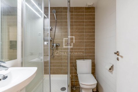 Купить квартиру в Барселона, Испания с 3 спальни, 91м², № 8599 - фото 19