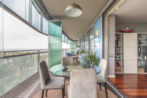 Apartamento de 4 dormitorios en venta en Barcelona, Cataluña, Spain № 8601 - foto 8